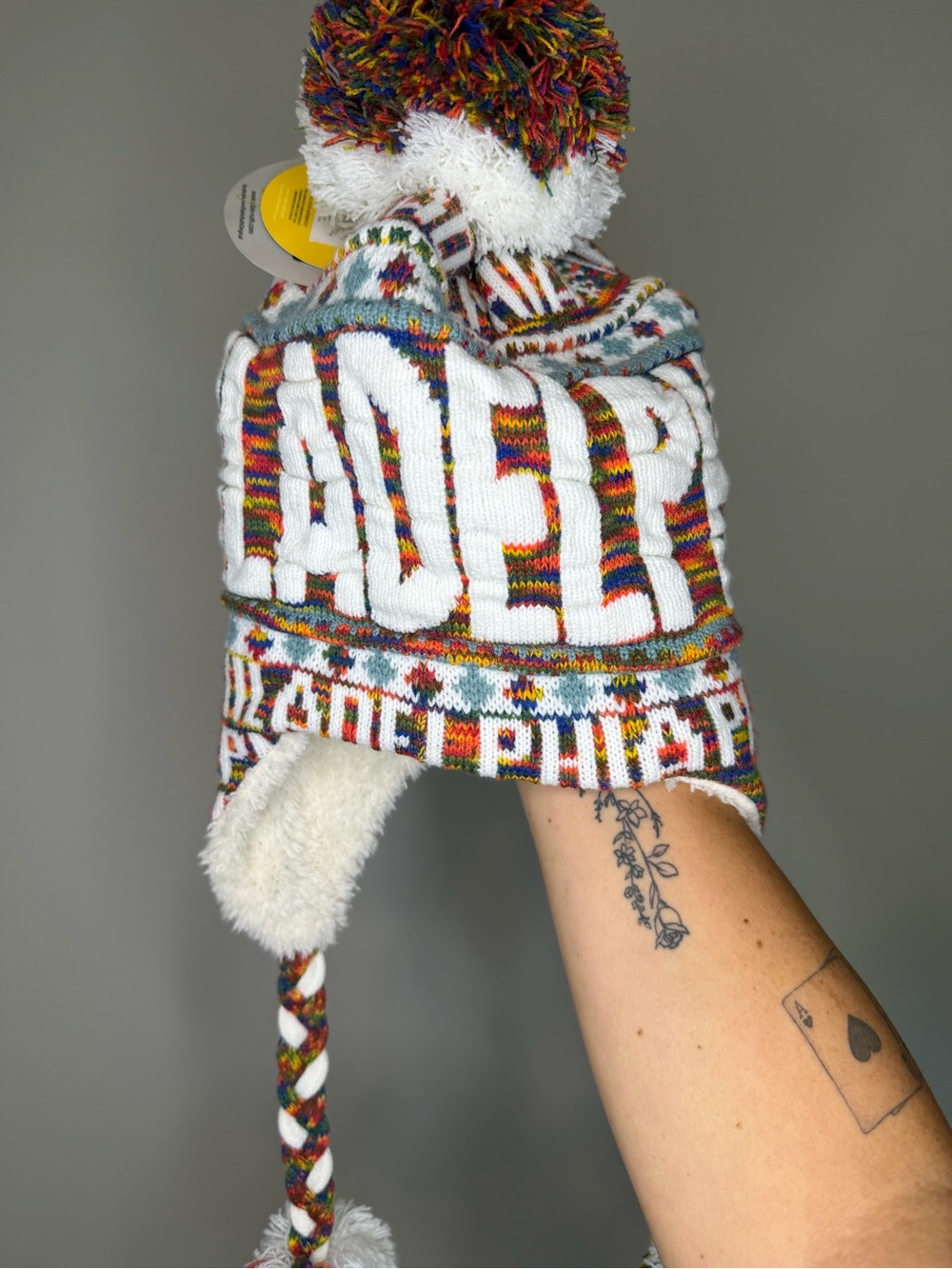 Robin Ruth Philadelphia Winter Hat Pom Pom Ski Beanie NWT